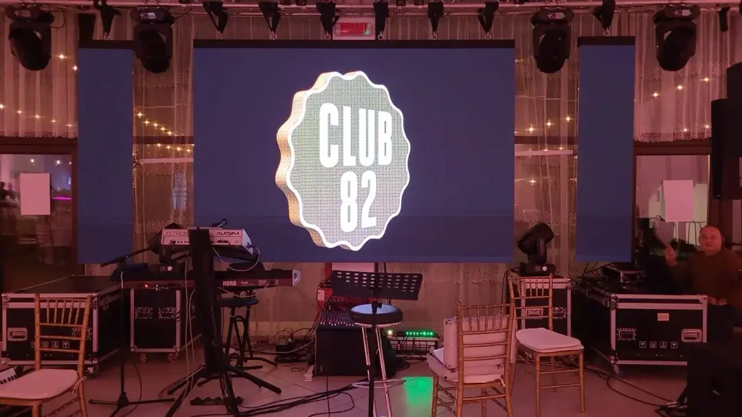 Club 82 - 5