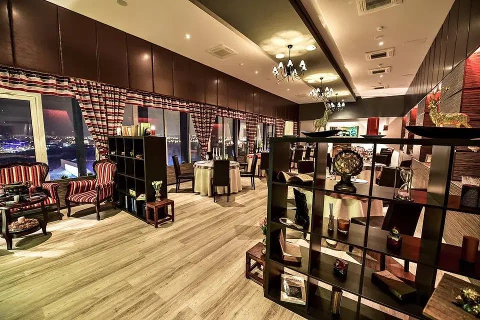 Hotel Parc Mamaia - 1