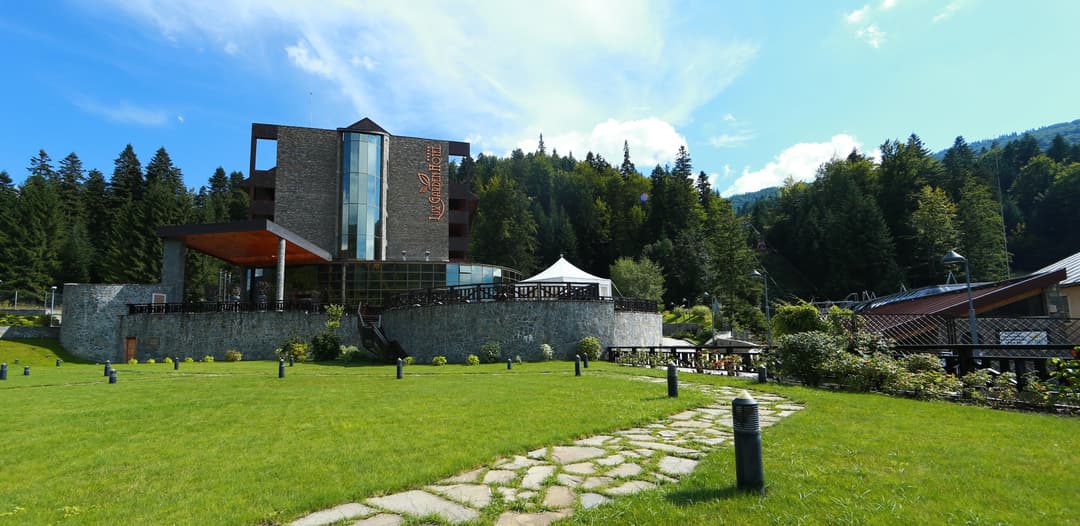 Lux Garden Hotel - 1