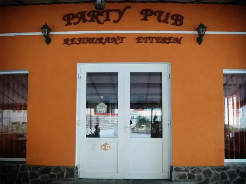 Party Pub - 2