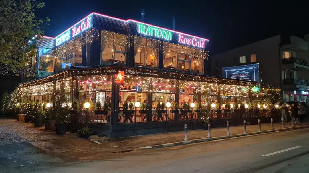 Trattoria Roz Cafe - 4