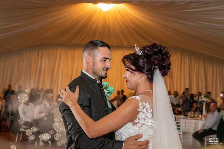 Razvan Muraru Event’s  - furnizor evenimente