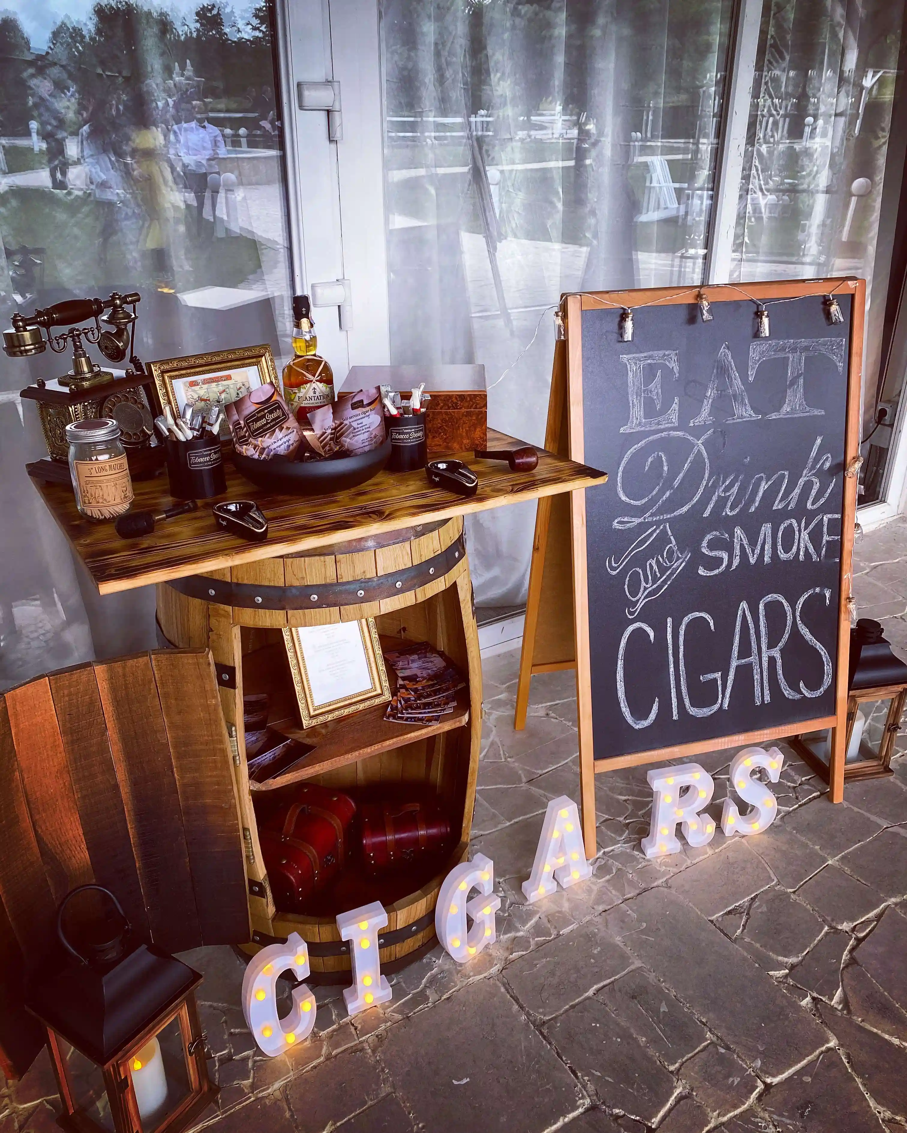 Tobacco Society Cigar bar - fotografie 4
