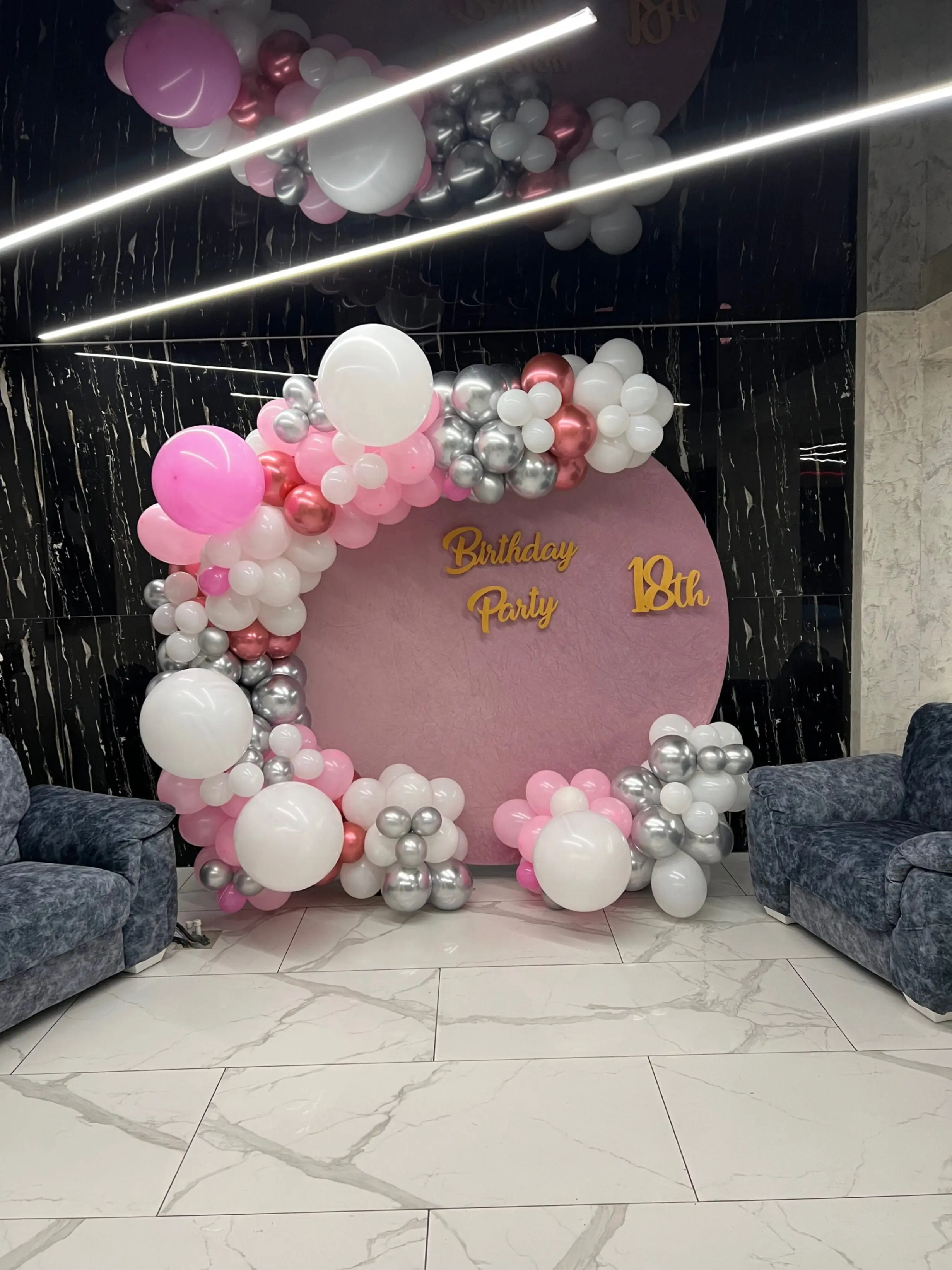 Aranjamente din baloane - fundal furnizor