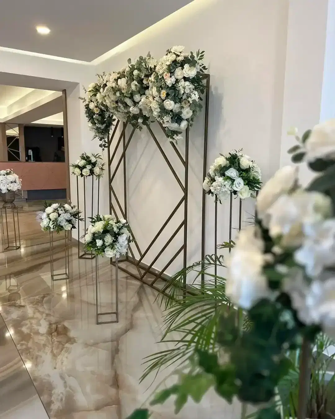 Ariata - 4 Ariata - 4