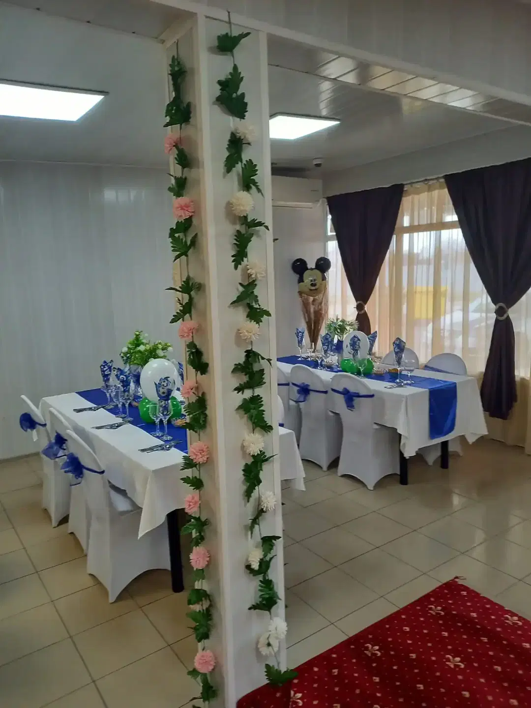 Braseria Doi Cocosi - 1 Braseria Doi Cocosi - 1