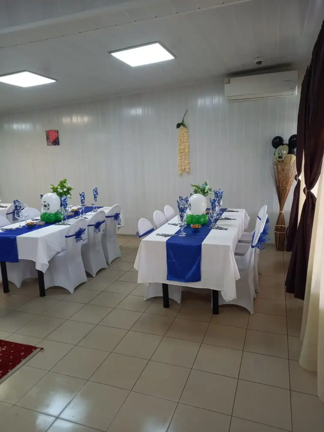 Braseria Doi Cocosi - 2 Braseria Doi Cocosi - 2