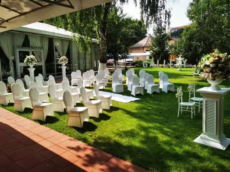 Gallery Wedding Garden