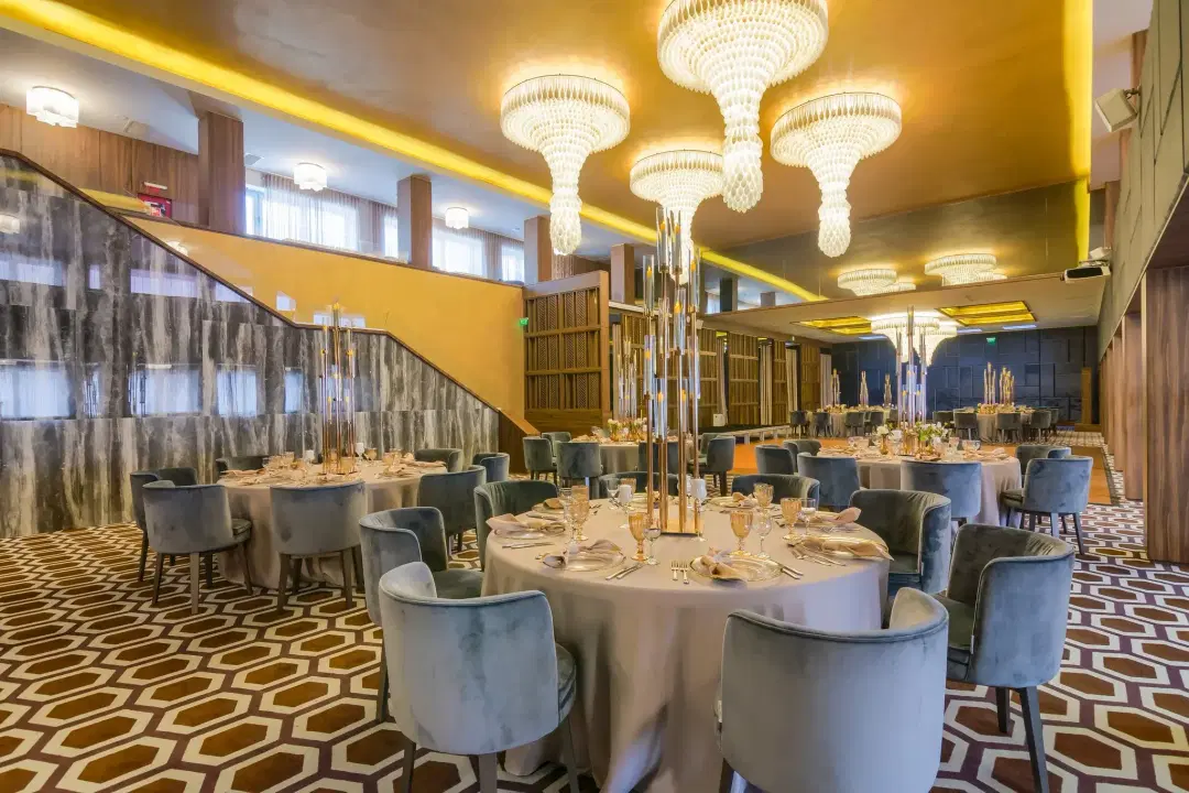 Hotel Aro Palace - 2 Hotel Aro Palace - 2