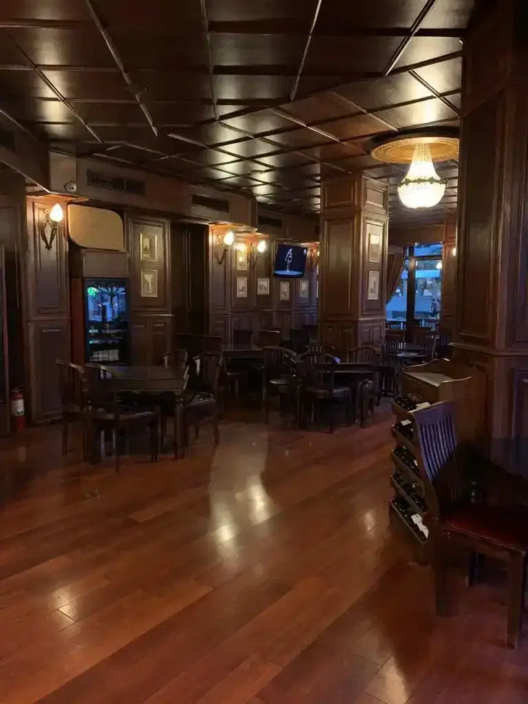 RESET IRISH PUB - 2 RESET IRISH PUB - 2