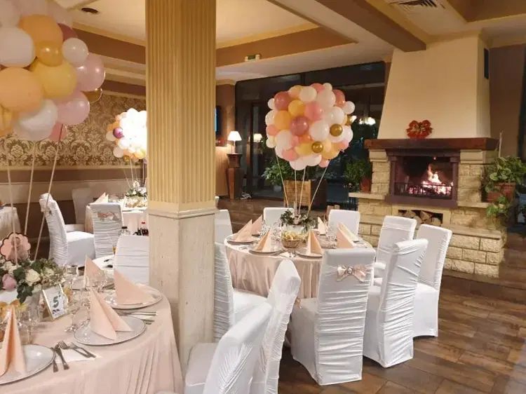 Restaurant El Grande Ok And Wiener Haus