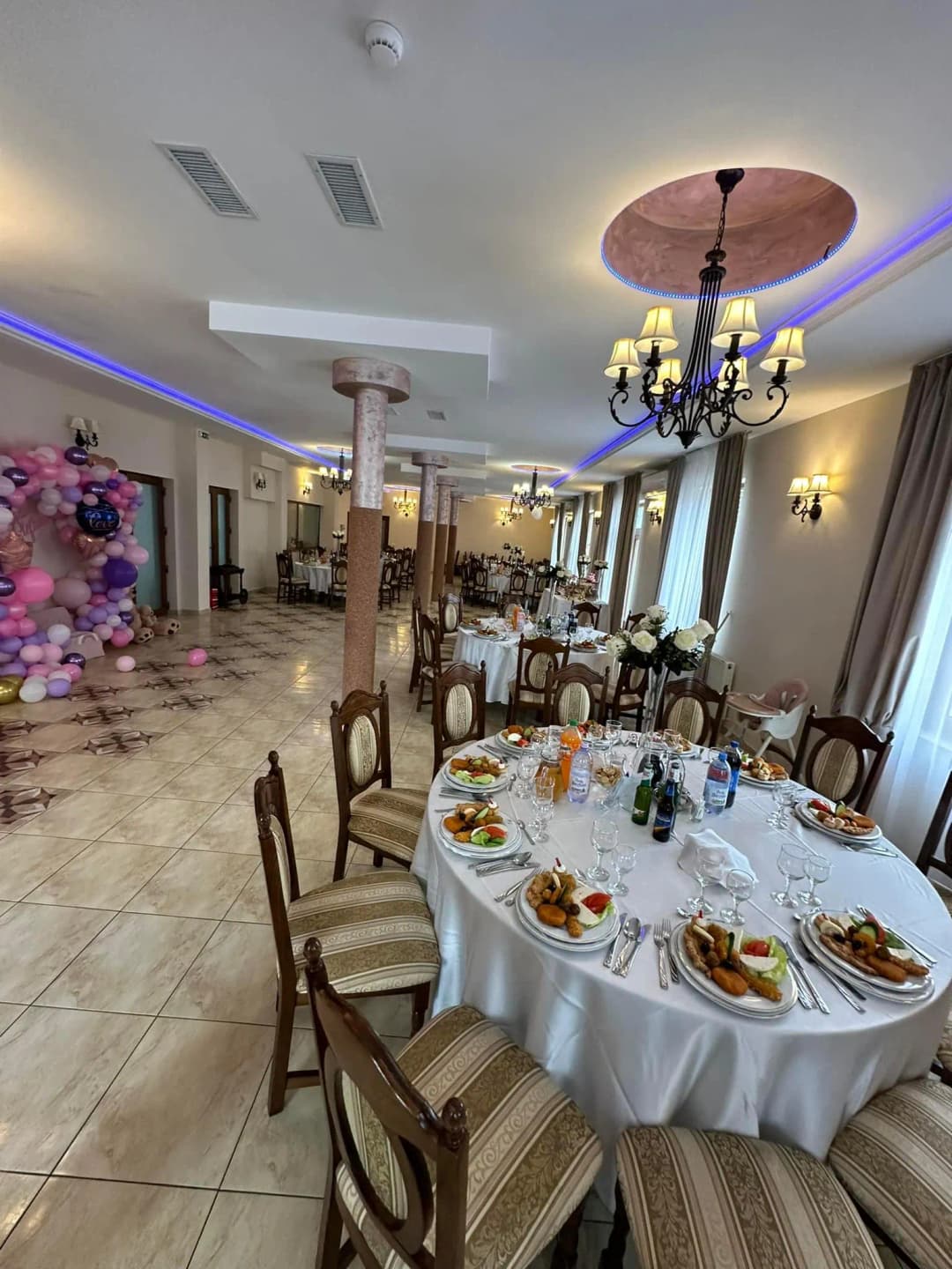 Restaurant Hanul Ancutei - 2 Restaurant Hanul Ancutei - 2