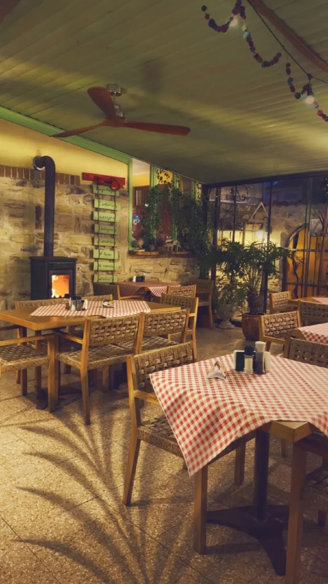 Restaurant Mangia Mangia - 5 Restaurant Mangia Mangia - 5