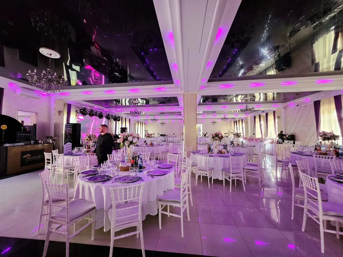 Restaurant Maya's Events 3***