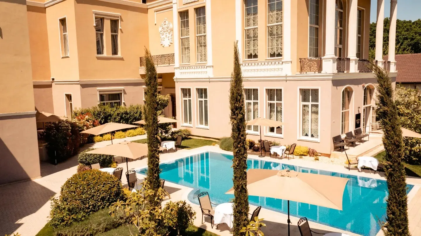 Tresor Le Palais Timisoara, Curio Collection by Hilton